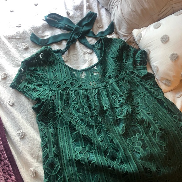 Green Lace Shift Dress! - Picture 3 of 7